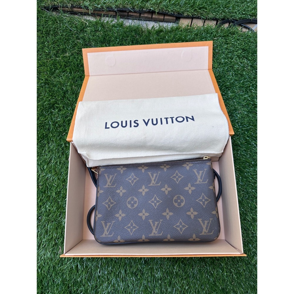 Louis Vuitton Double Zip Pochette Monogram Giant Reverse Canvas Crossbody Bag - Picture 2 of 11